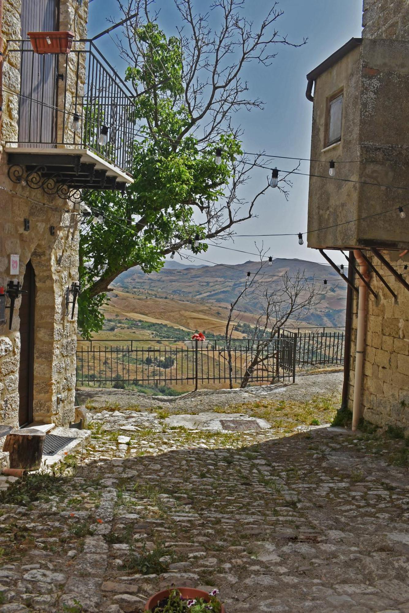 Casa Vacanze La Dimora Di Santa Barbara Petralia Soprana Exteriör bild